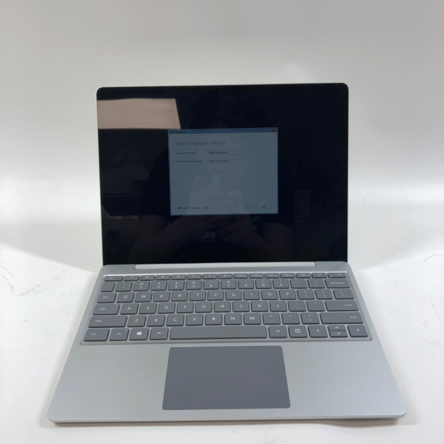 Microsoft Surface Laptop Go 1 1943 12.4