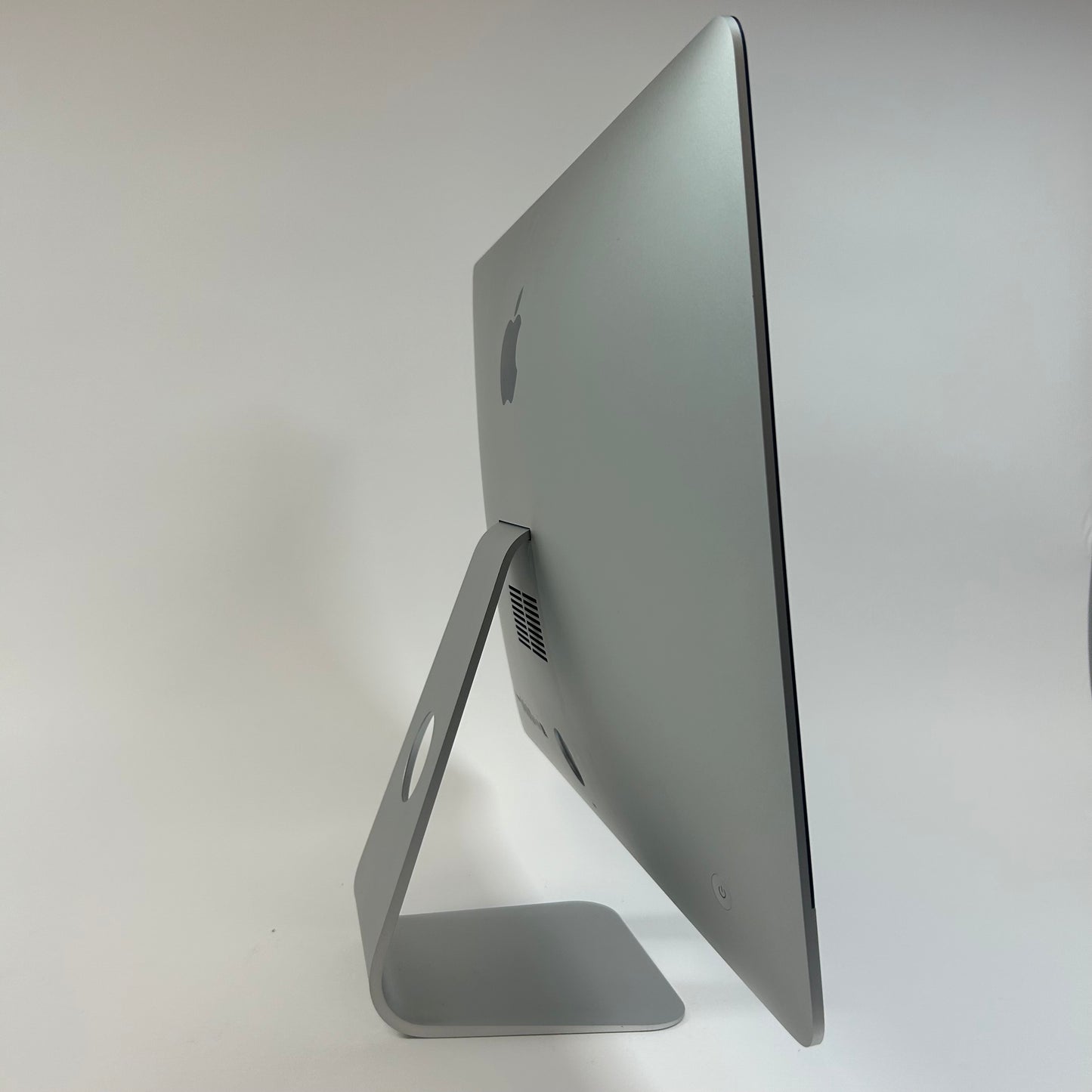 2015 Apple iMac 21.5" i5 1.6GHz 8GB RAM 256GB SSD Silver A1418