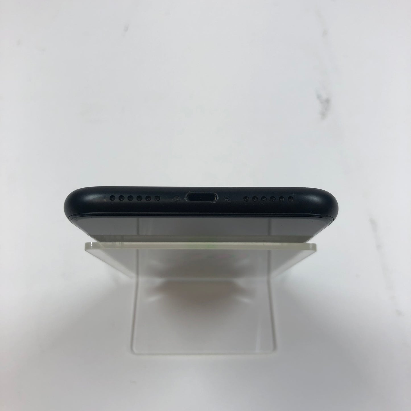 T-Mobile Apple iPhone XR 64GB 17.6.1 Black MT472LL/A