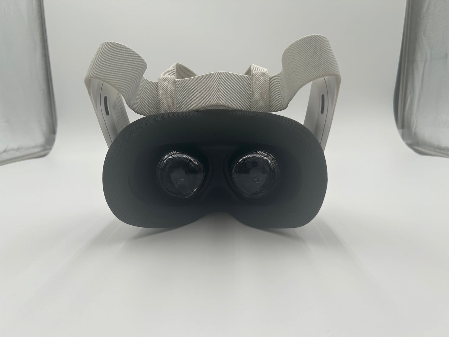 Meta Quest 3S 128GB Standalone All-in-One VR Headset P97