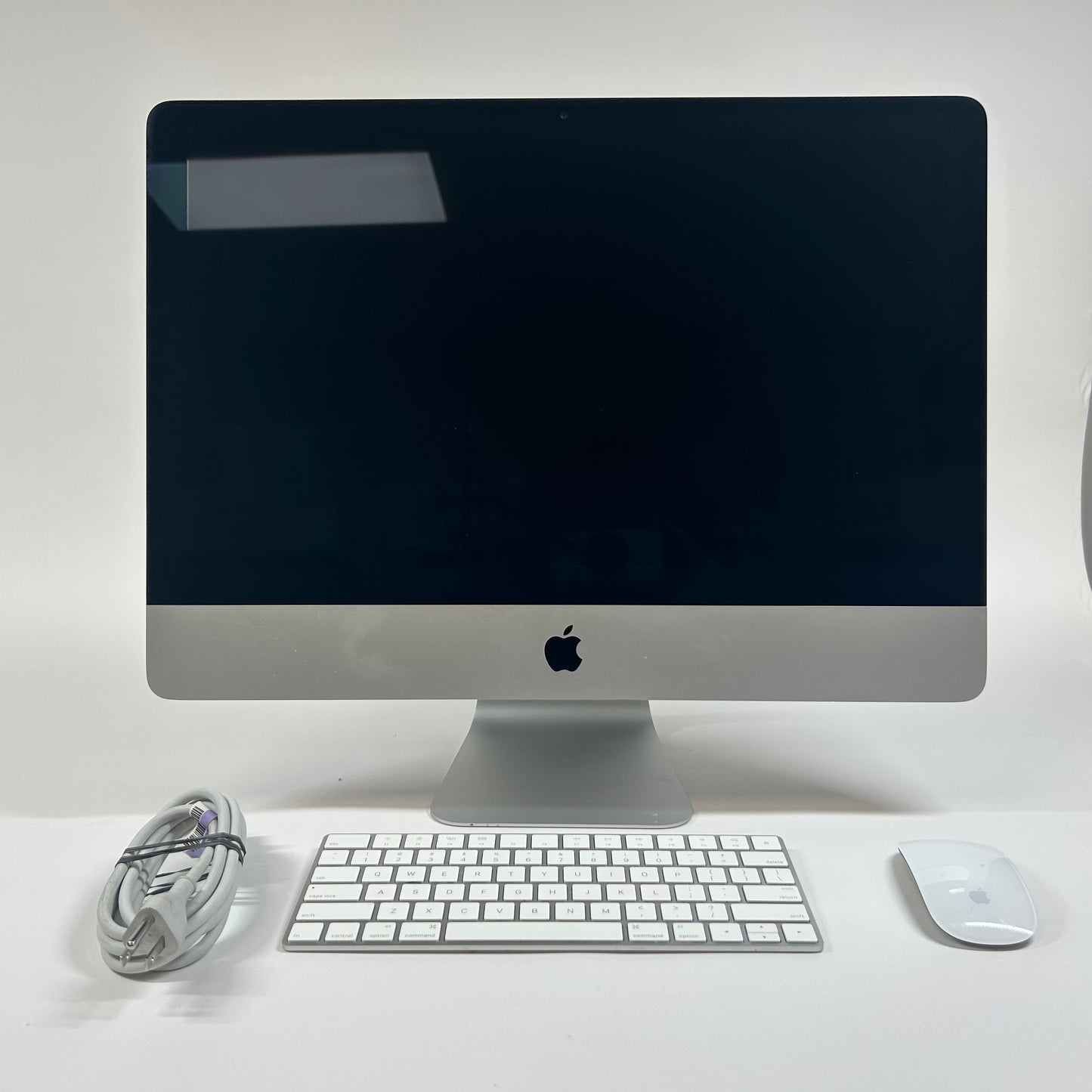 2015 Apple iMac 21.5" i5 1.6GHz 8GB RAM 256GB SSD Silver A1418
