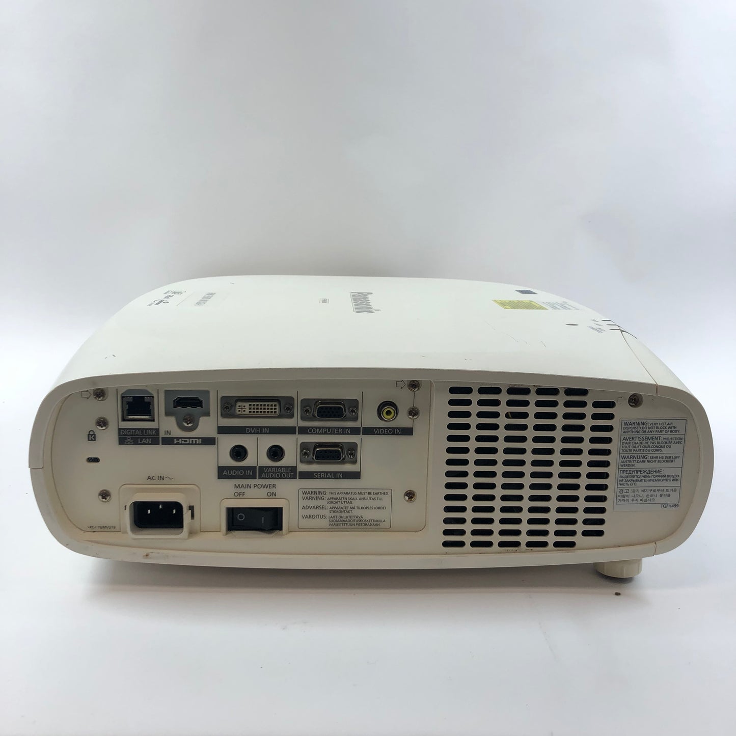 Panasonic DLP Projector 1280 x 800 WXGA 3,500 Lumens DLP Projector PT-RW330U